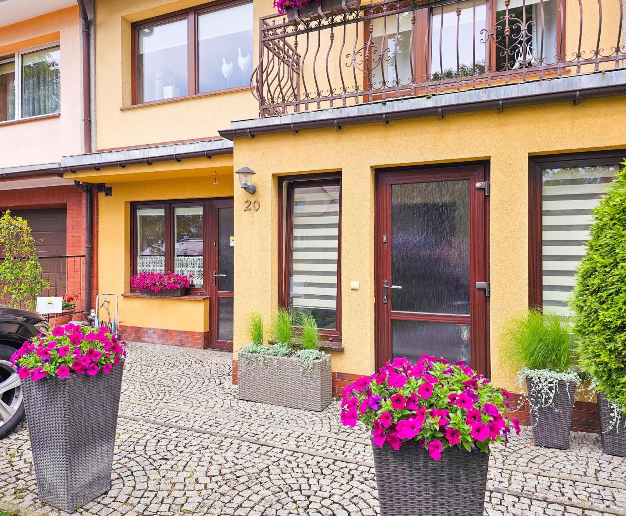 Visit Baltic - Rycerska Apartment ชวีโนวิชแจ ภายนอก รูปภาพ